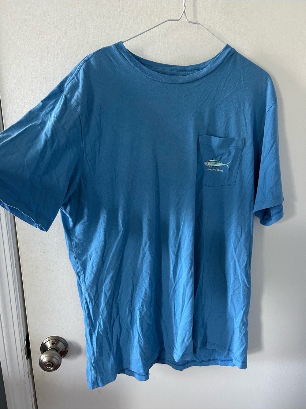 Vineyard Vines Lake Blue Pocket Tee with Fish Graphic